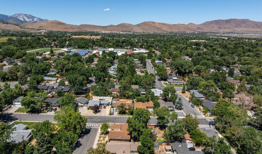 633 Crain St, Carson City, NV 89703 - 3 Beds, 2 Bath