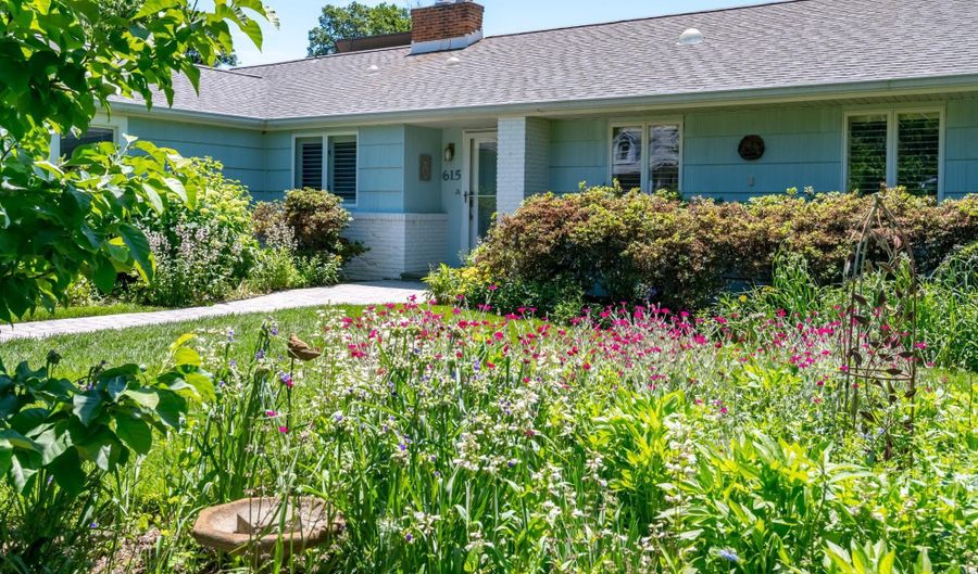 615 CANAL Ln, Annapolis, MD 21409 - 3 Beds, 2 Bath