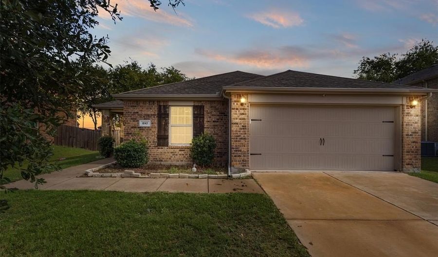 257 Cyrus St, Anna, TX 75409 - 4 Beds, 2 Bath