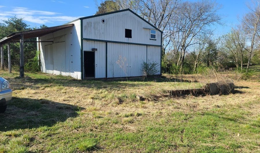 143 New Hope Rd, Big Sandy, TN 38221 - 0 Beds, 0 Bath
