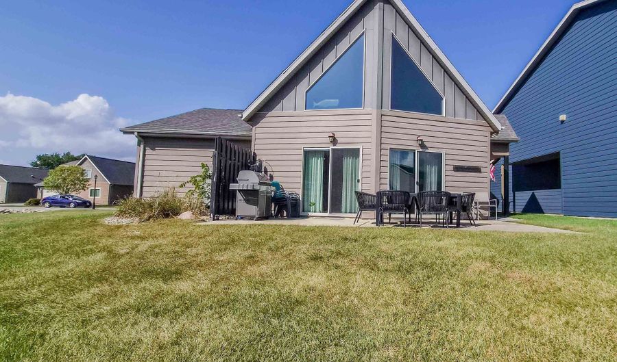 290 240th 104, Arnolds Park, IA 51331 - 3 Beds, 2 Bath