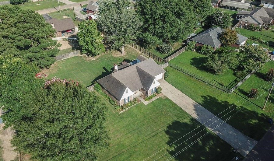 298 ANITA, Atoka, TN 38004 - 4 Beds, 3 Bath