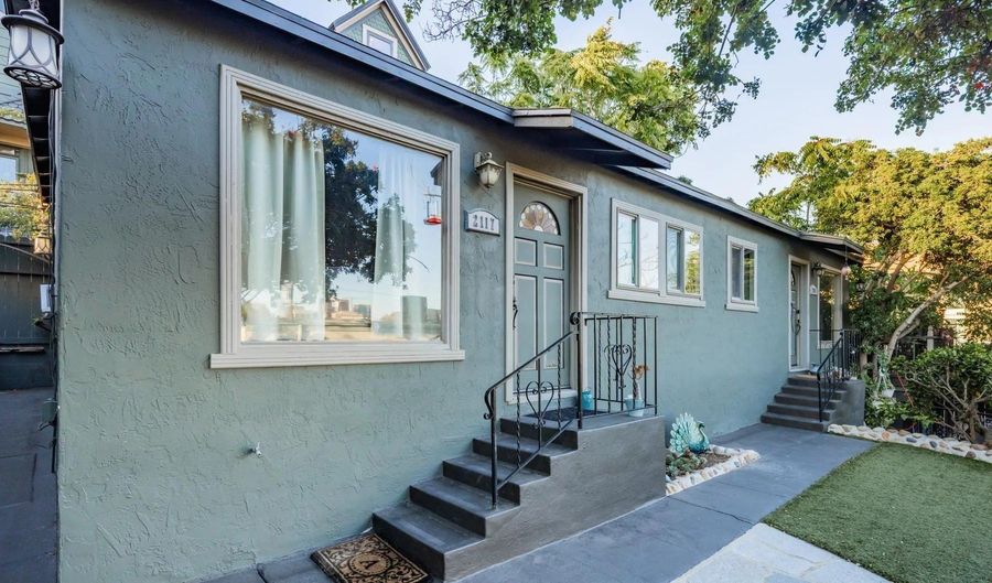 2115 2nd Ave, San Diego, CA 92101 - 8 Beds, 8 Bath