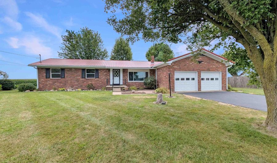 1809 E Kelley Rd, Frankfort, IN 46041 - 3 Beds, 2 Bath