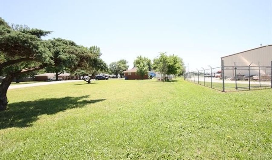 425 Mulberry Ave, Afton, OK 74331 - 3 Beds, 1 Bath