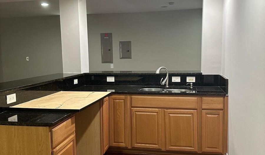 22918 N BROWN Sq, Ashburn, VA 20148 - 1 Beds, 1 Bath