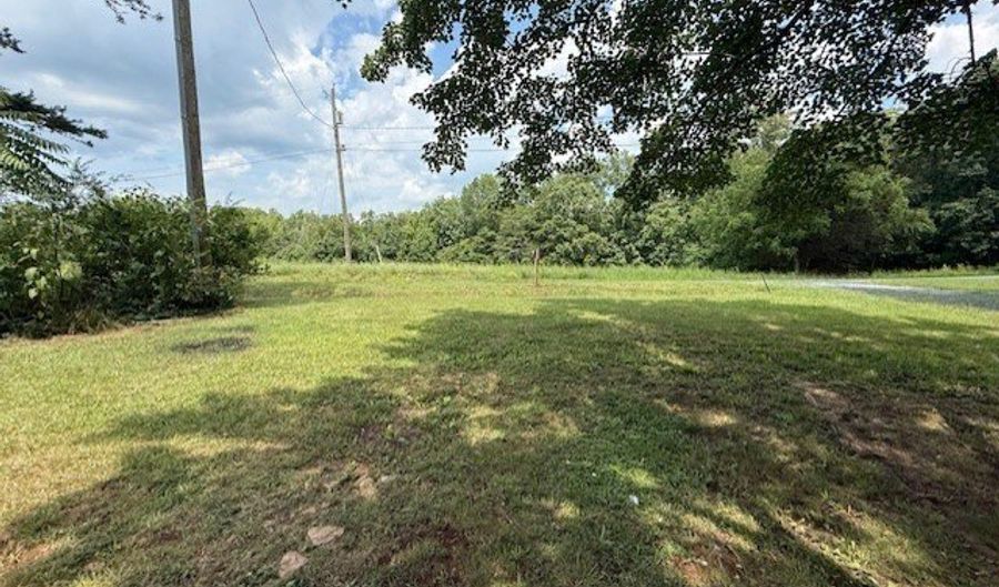 560 Evergreen Ave, Appomattox, VA 24522 - 2 Beds, 1 Bath