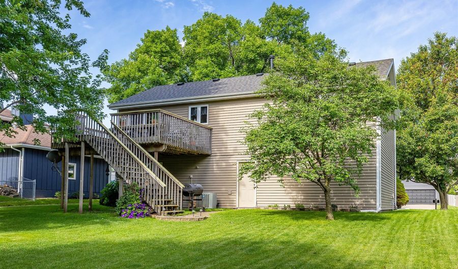 1201 SE Michael Dr, Ankeny, IA 50021 - 3 Beds, 2 Bath