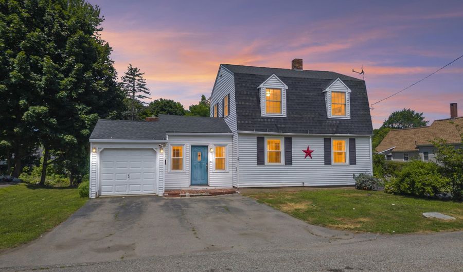 5 Pine St, Augusta, ME 04330 - 4 Beds, 2 Bath