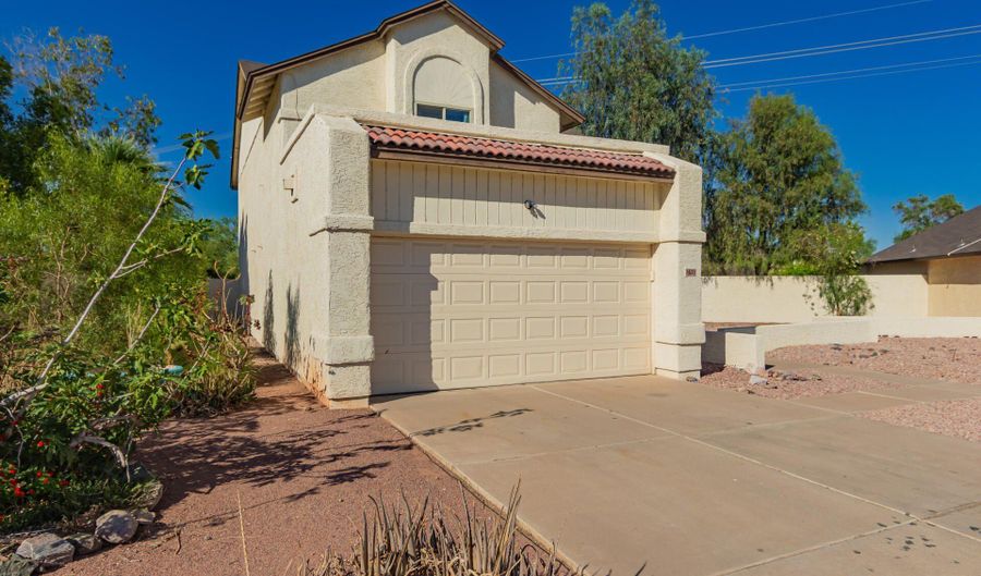 1621 N CHIPPEWA Dr, Chandler, AZ 85224 - 3 Beds, 3 Bath