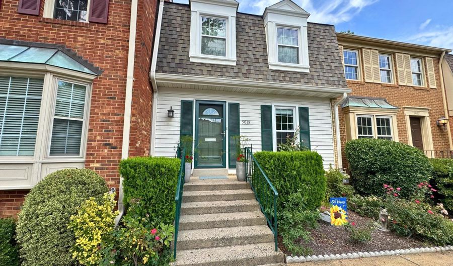 5018 DOMAIN Pl, Alexandria, VA 22311 - 3 Beds, 4 Bath