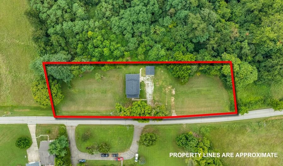 11176 Gatch Hill Rd, Aurora, IN 47001 - 3 Beds, 1 Bath