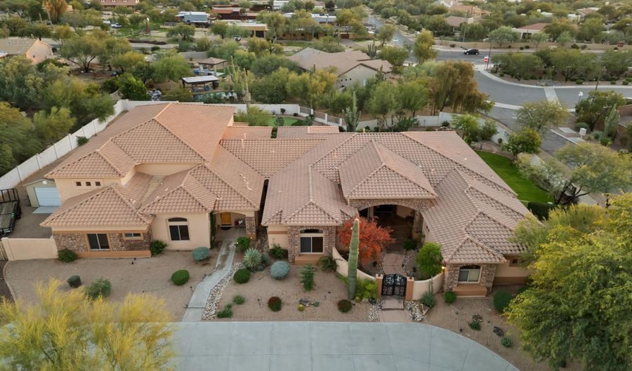 31503 N 48TH St, Cave Creek, AZ 85331 - 6 Beds, 4 Bath