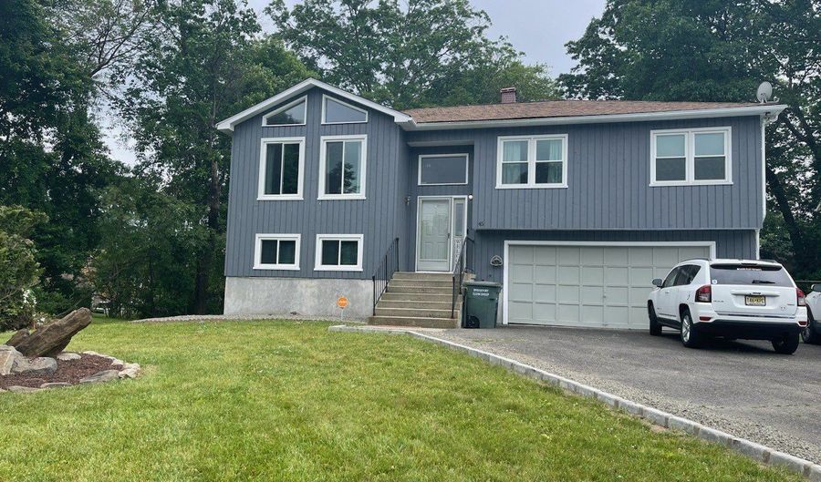 45 Rogerson Cir, Bridgeport, CT 06606 - 5 Beds, 3 Bath