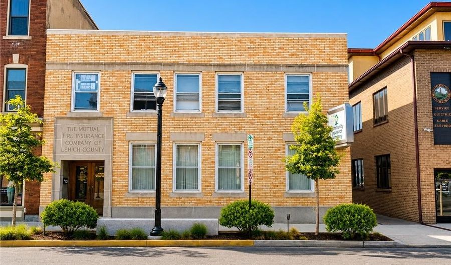 1047 Suite 1 W Hamilton St, Allentown, PA 18101 - 0 Beds, 0 Bath