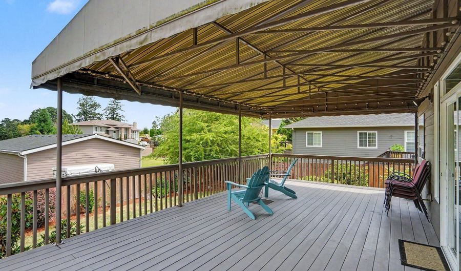 2271 NW WOODCREST Ave, Albany, OR 97321 - 5 Beds, 3 Bath