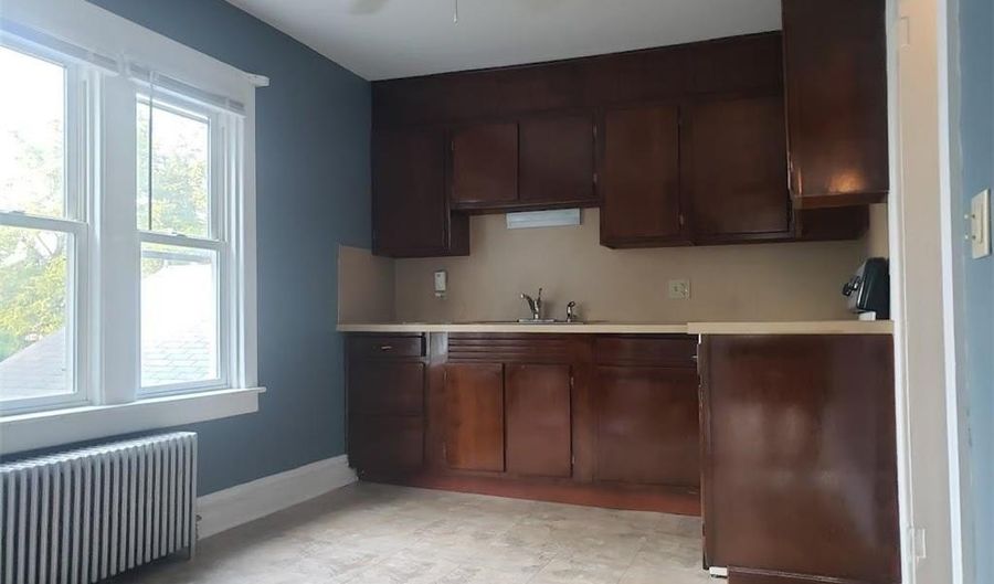 915 S Front St 2, Allentown, PA 18103 - 1 Beds, 1 Bath