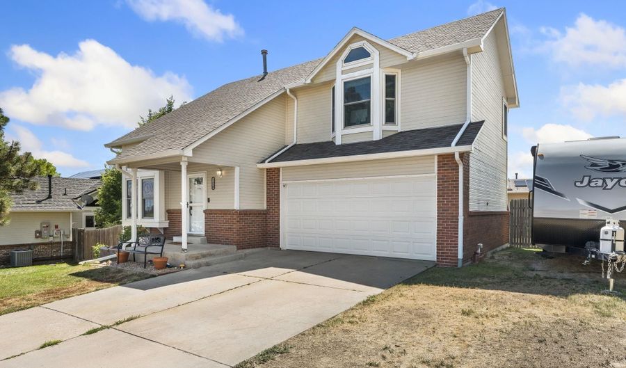 5630 RED Blf, Cheyenne, WY 82009 - 3 Beds, 3 Bath