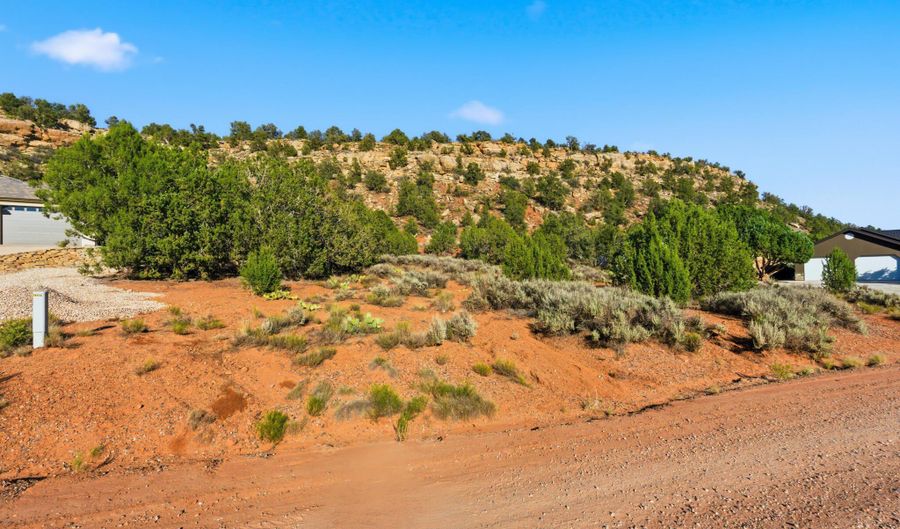 2868 N Foothill Dr, Apple Valley, UT 84737 - 0 Beds, 0 Bath