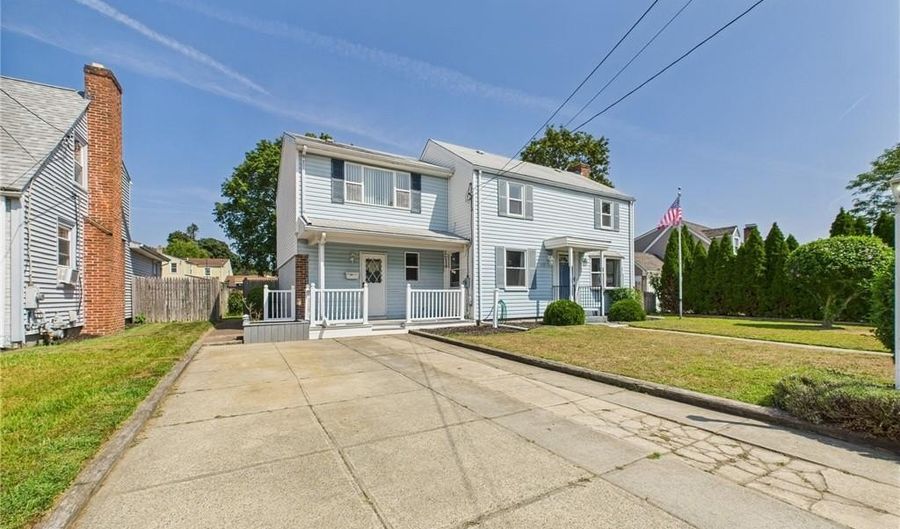 85 Pilgrim Dr, Warwick, RI 02888 - 3 Beds, 3 Bath
