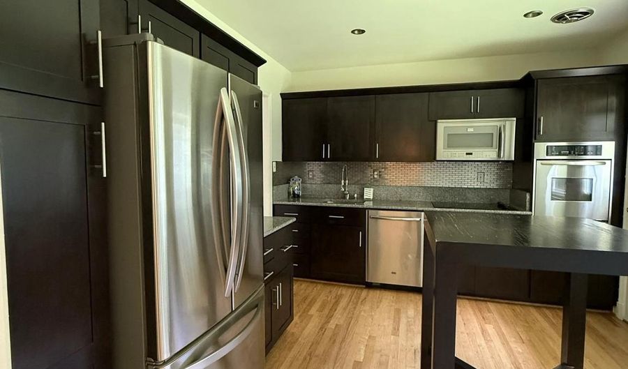 9209 E PARKHILL Dr, Bethesda, MD 20814 - 4 Beds, 3 Bath