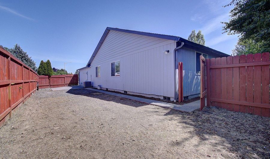 625 NW 18TH St, Battle Ground, WA 98604 - 3 Beds, 2 Bath