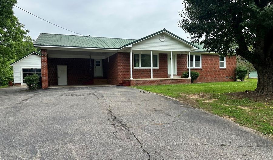 13890 Church St, Atwood, TN 38220 - 3 Beds, 2 Bath