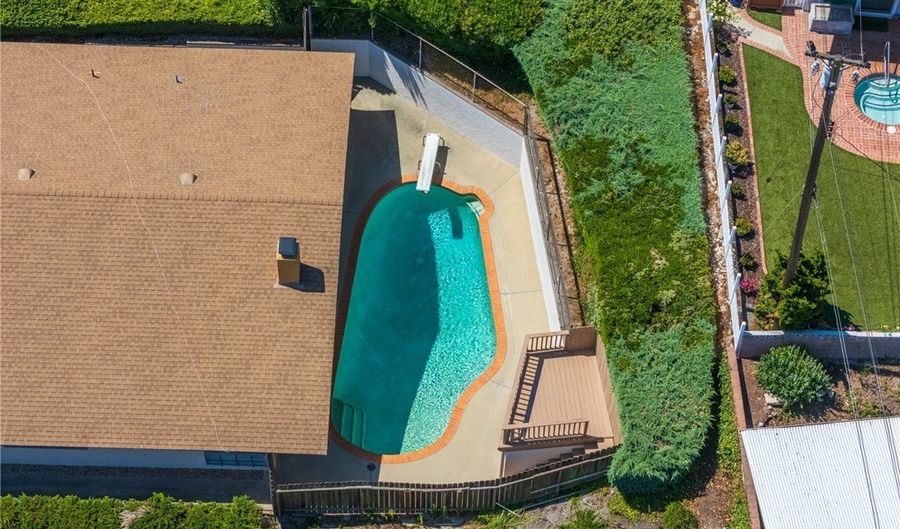 27659 Flaming Arrow Dr, Rancho Palos Verdes, CA 90275 - 4 Beds, 3 Bath