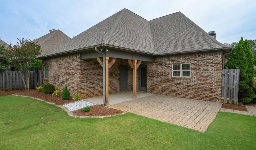 257 LACEY Ave, Alabaster, AL 35114 - 3 Beds, 2 Bath