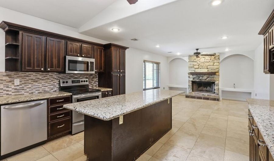 33651 S TOPAZ Rd, Black Canyon City, AZ 85324 - 4 Beds, 2 Bath