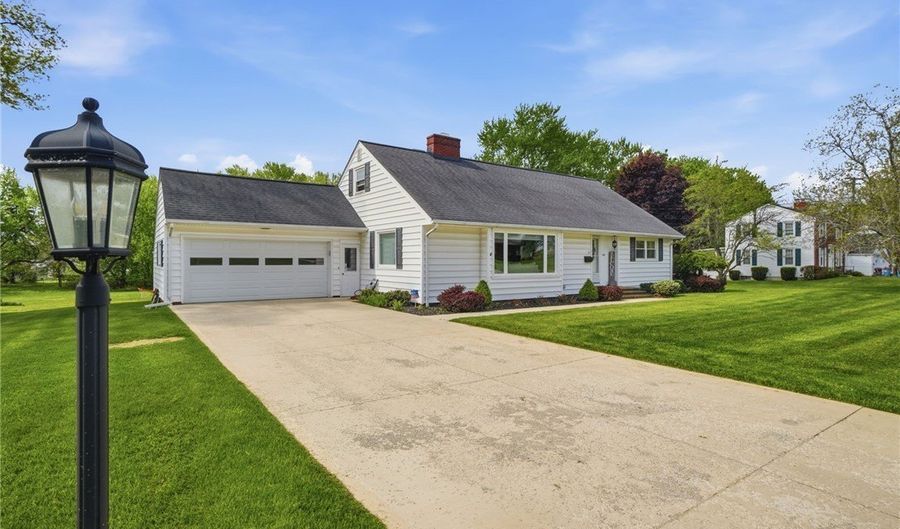 1416 W 64th St, Ashtabula, OH 44004 - 4 Beds, 3 Bath