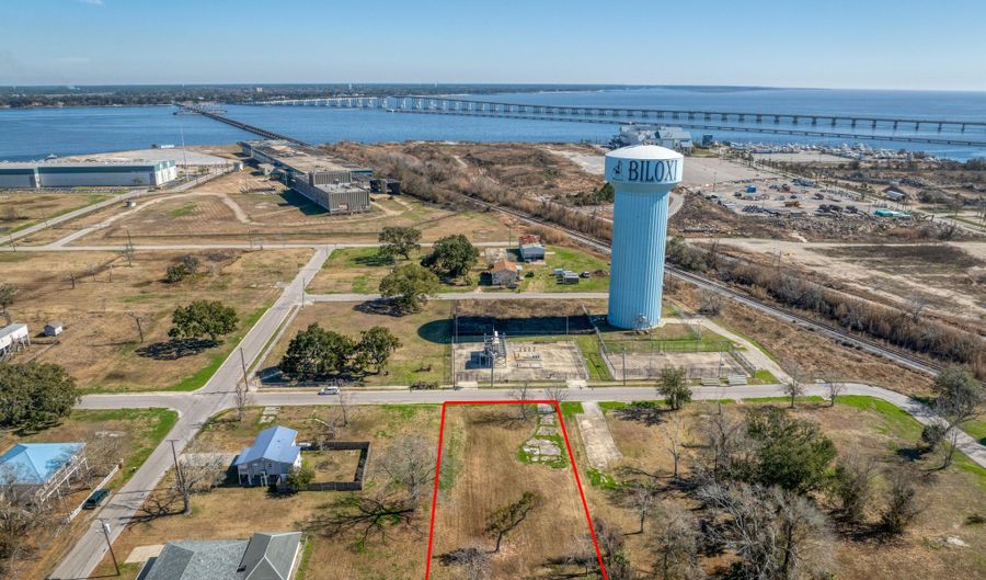315 Maple St, Biloxi, MS 39530 - 0 Beds, 0 Bath