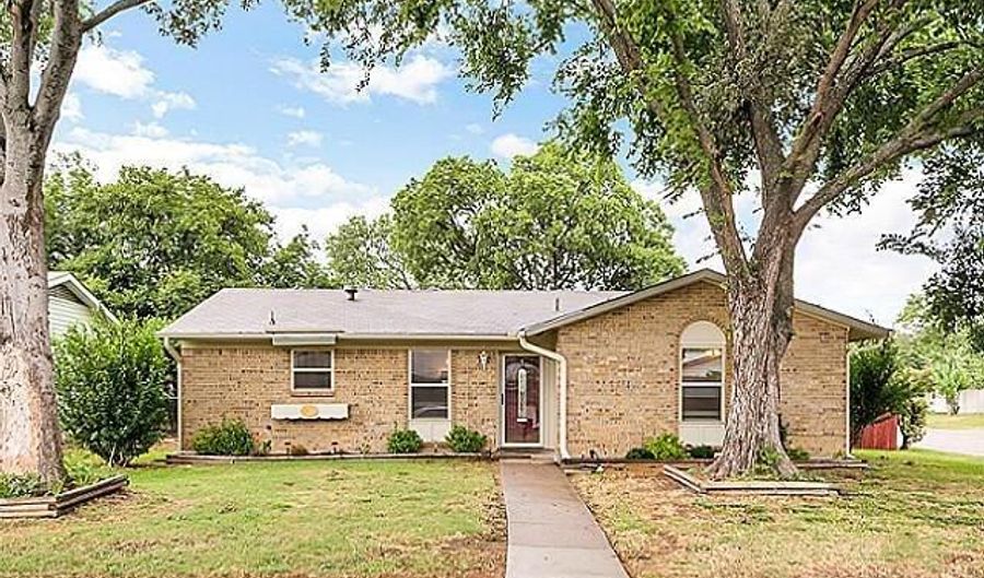 813 Meadow Mead Dr, Allen, TX 75002 - 3 Beds, 2 Bath