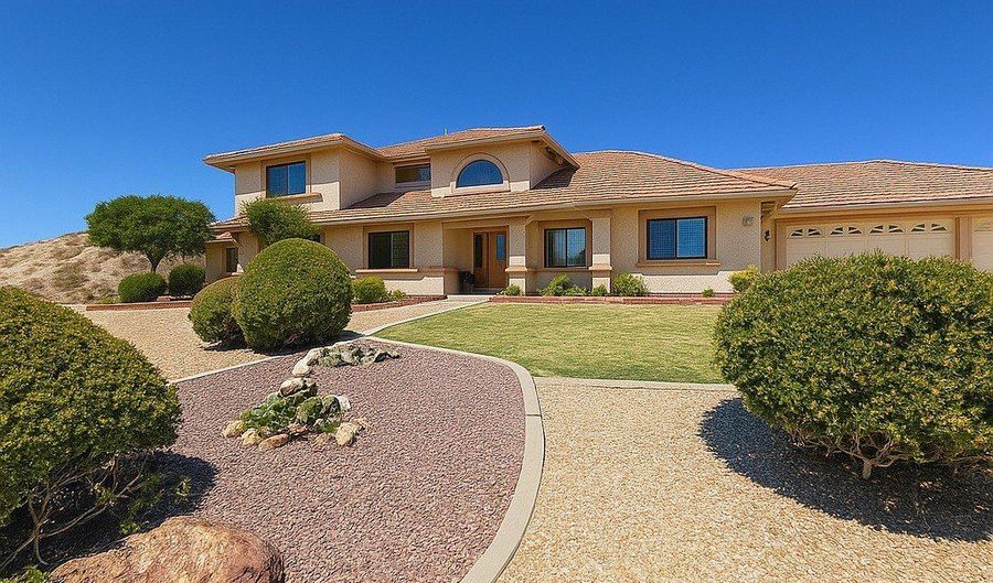16560 Koda Rd, Apple Valley, CA 92307 - 4 Beds, 4 Bath