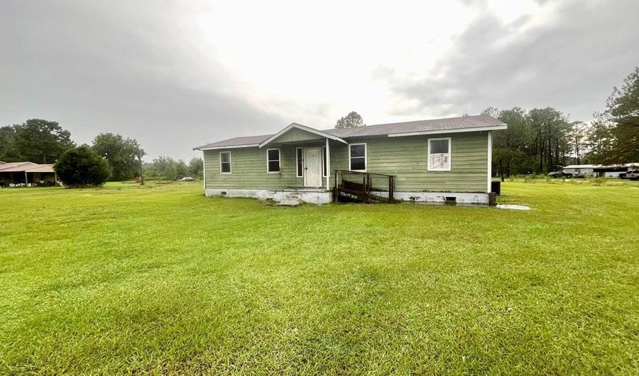 25 STEPHEN WILLIAMS Ln, Adel, GA 31620 - 3 Beds, 2 Bath