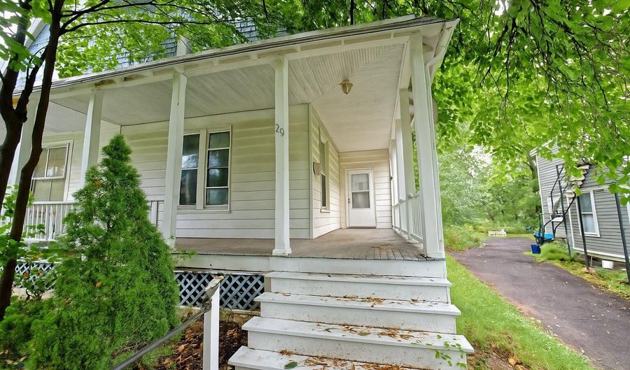 29 S Pine Ave, Albany, NY 12208 - 5 Beds, 2 Bath