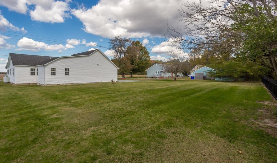 8952 CANNON Rd, Bridgeville, DE 19933 - 3 Beds, 2 Bath