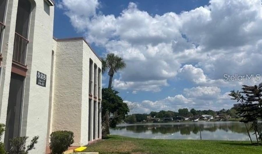 528 ORANGE Dr 26, Altamonte Springs, FL 32701 - 2 Beds, 2 Bath