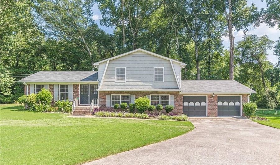 3109 Albatross Ln, Decatur, GA 30034 - 4 Beds, 3 Bath