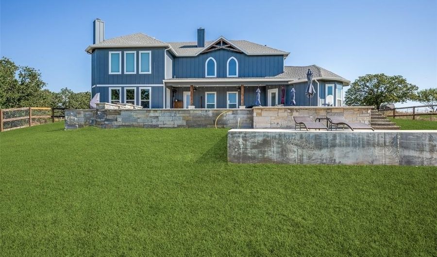 172 Cowan Xing, Alvord, TX 76225 - 6 Beds, 3 Bath