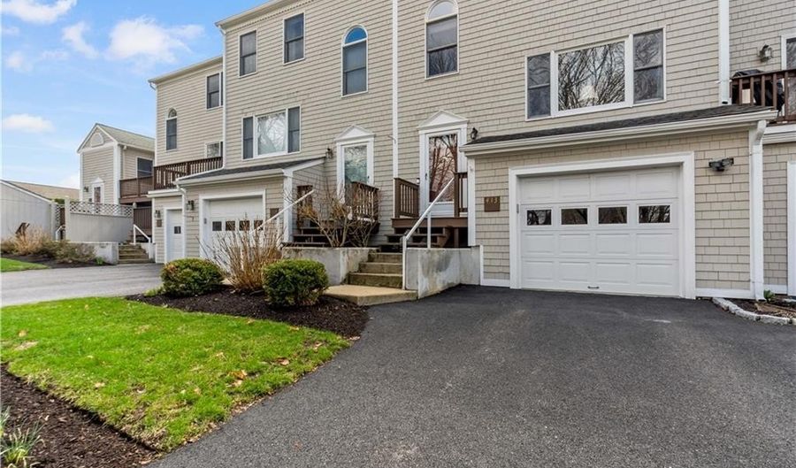 413 North Ln, Bristol, RI 02809 - 3 Beds, 3 Bath