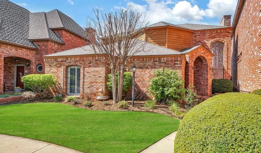 201 Paseo De Vida Loop, Altus, OK 73521 - 3 Beds, 3 Bath