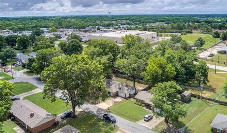 3609 Dana Dr, Bartlesville, OK 74006 - 3 Beds, 2 Bath