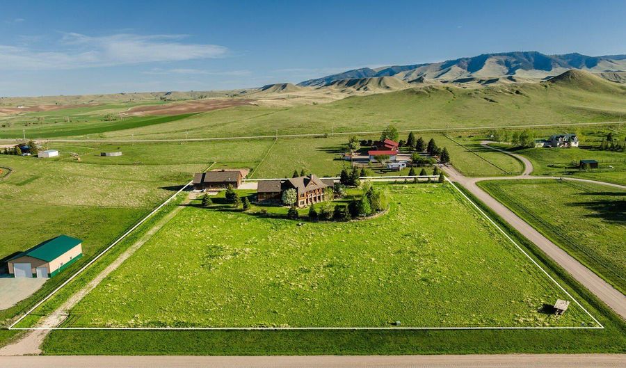 8 Funny Bird Ln, Buffalo, WY 82834 - 4 Beds, 5 Bath