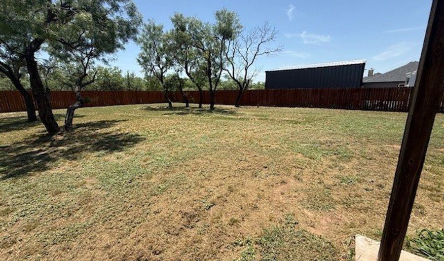 331 Hog Eye Rd, Abilene, TX 79602 - 3 Beds, 2 Bath