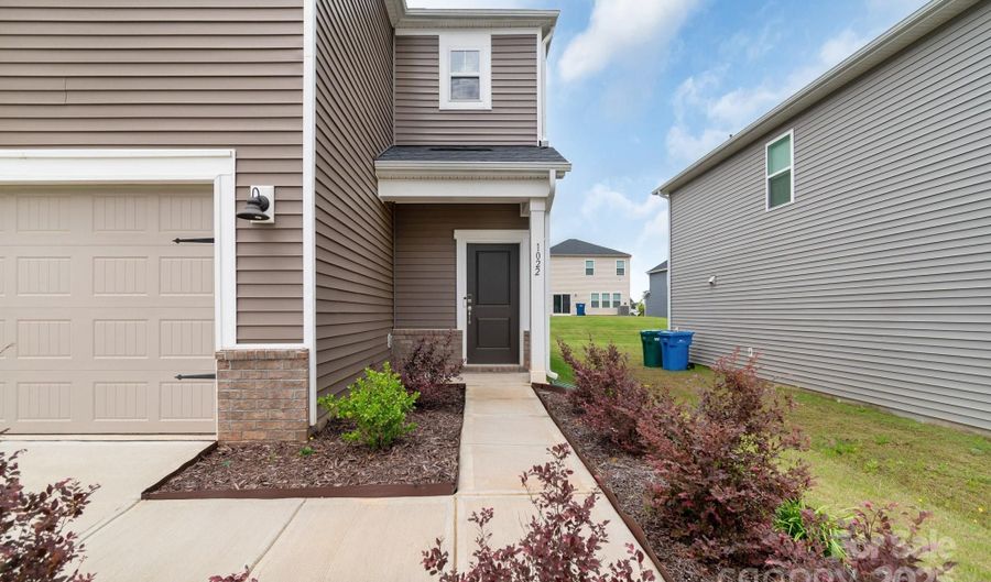 1022 Jeffery Dean Ct, Albemarle, NC 28001 - 3 Beds, 3 Bath