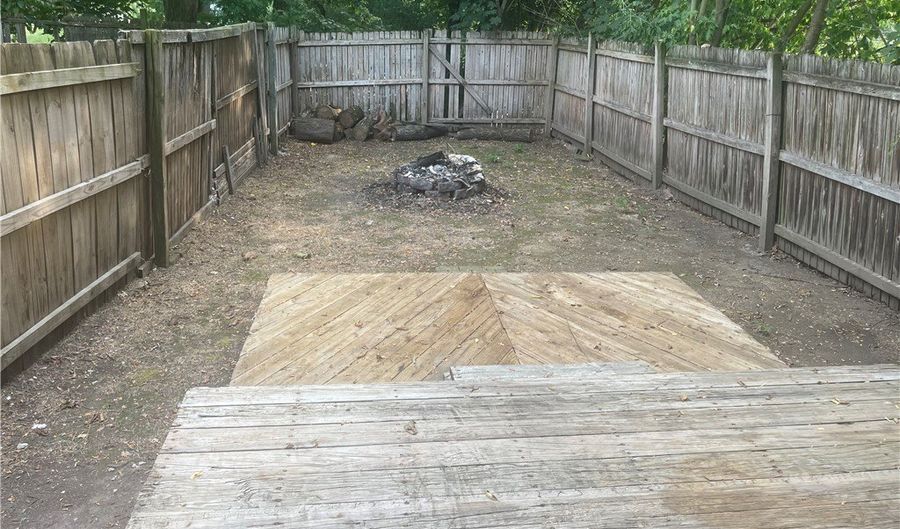 158 Naples St, Akron, OH 44310 - 3 Beds, 1 Bath