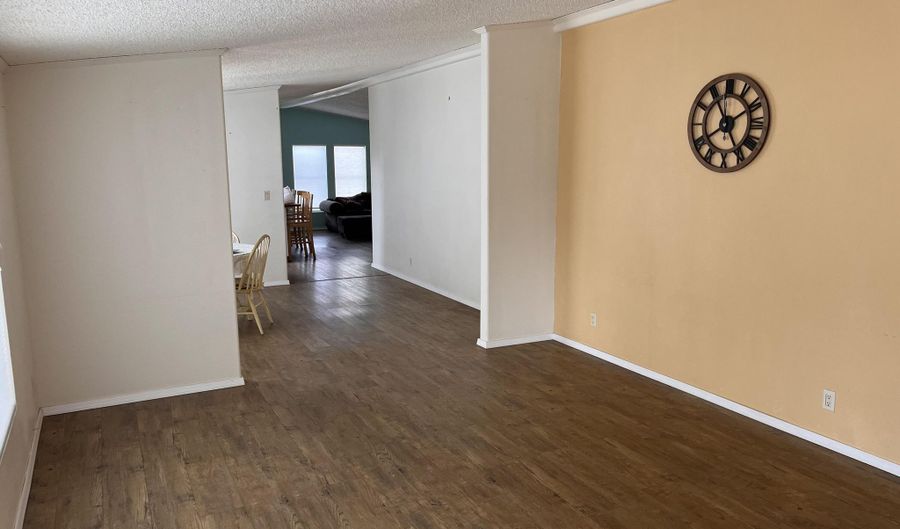 23152 W STAGHORN Ln, Congress, AZ 85332 - 4 Beds, 2 Bath