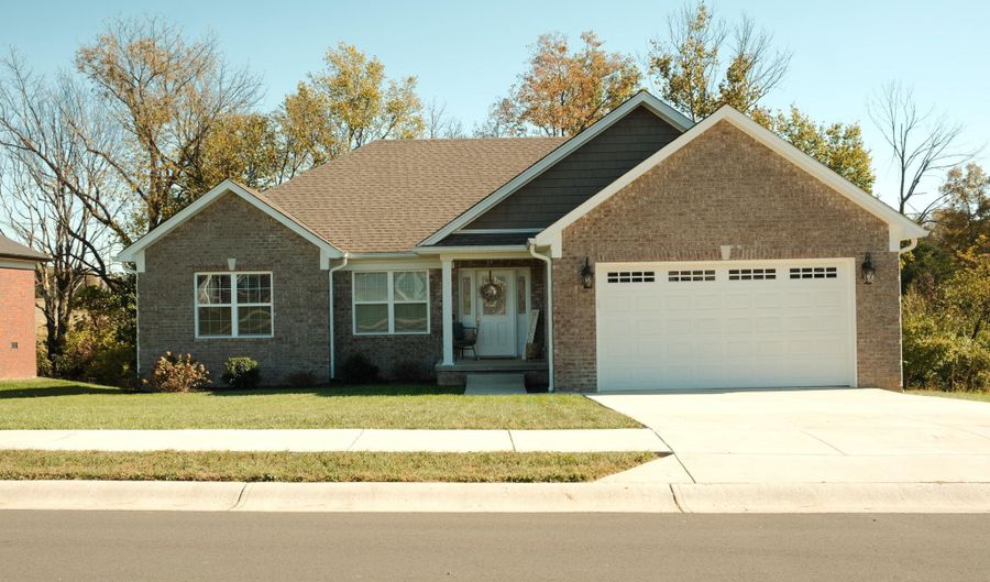 315 Oak Grove Dr, Bardstown, KY 40004 - 3 Beds, 2 Bath