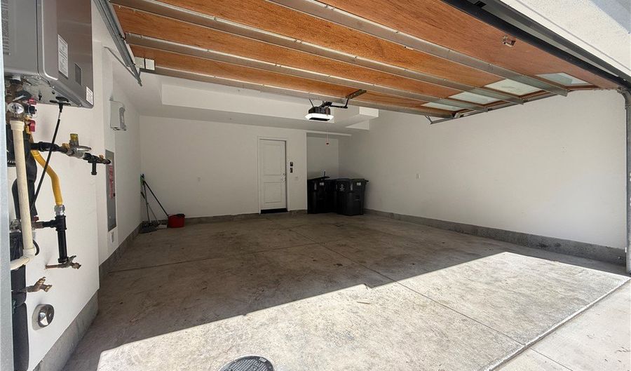 1118 W Bushell St, Anaheim, CA 92805 - 4 Beds, 4 Bath